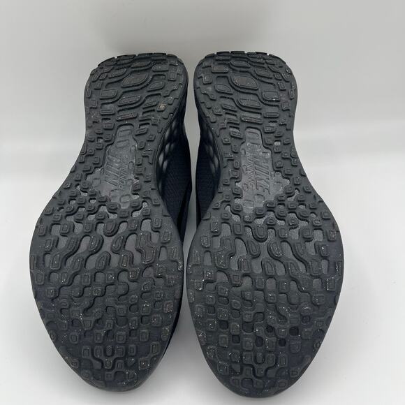 NIKE Running Shoes, Size 10, Black Lace Up - Picture 6 of 7